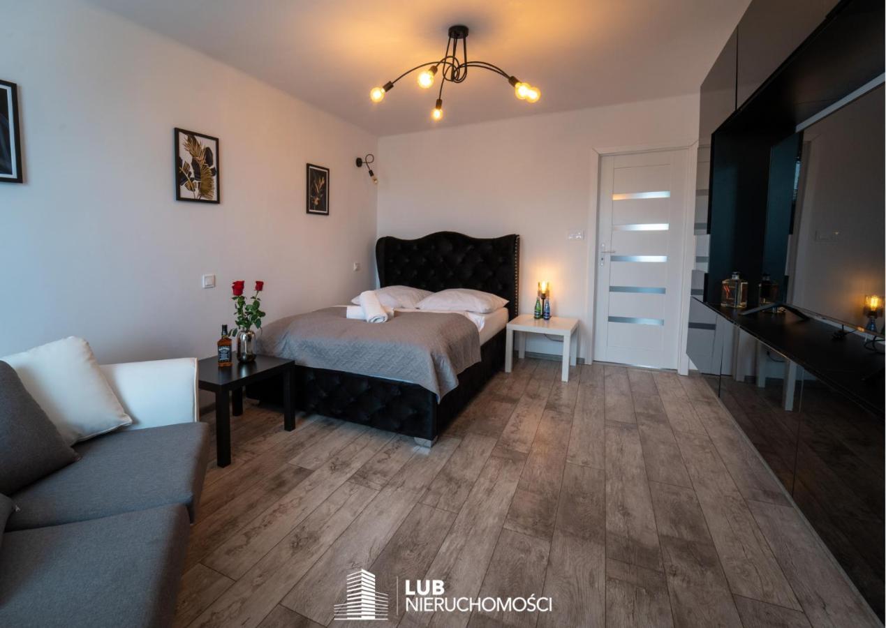 Apartament Nero Мелец Екстериор снимка